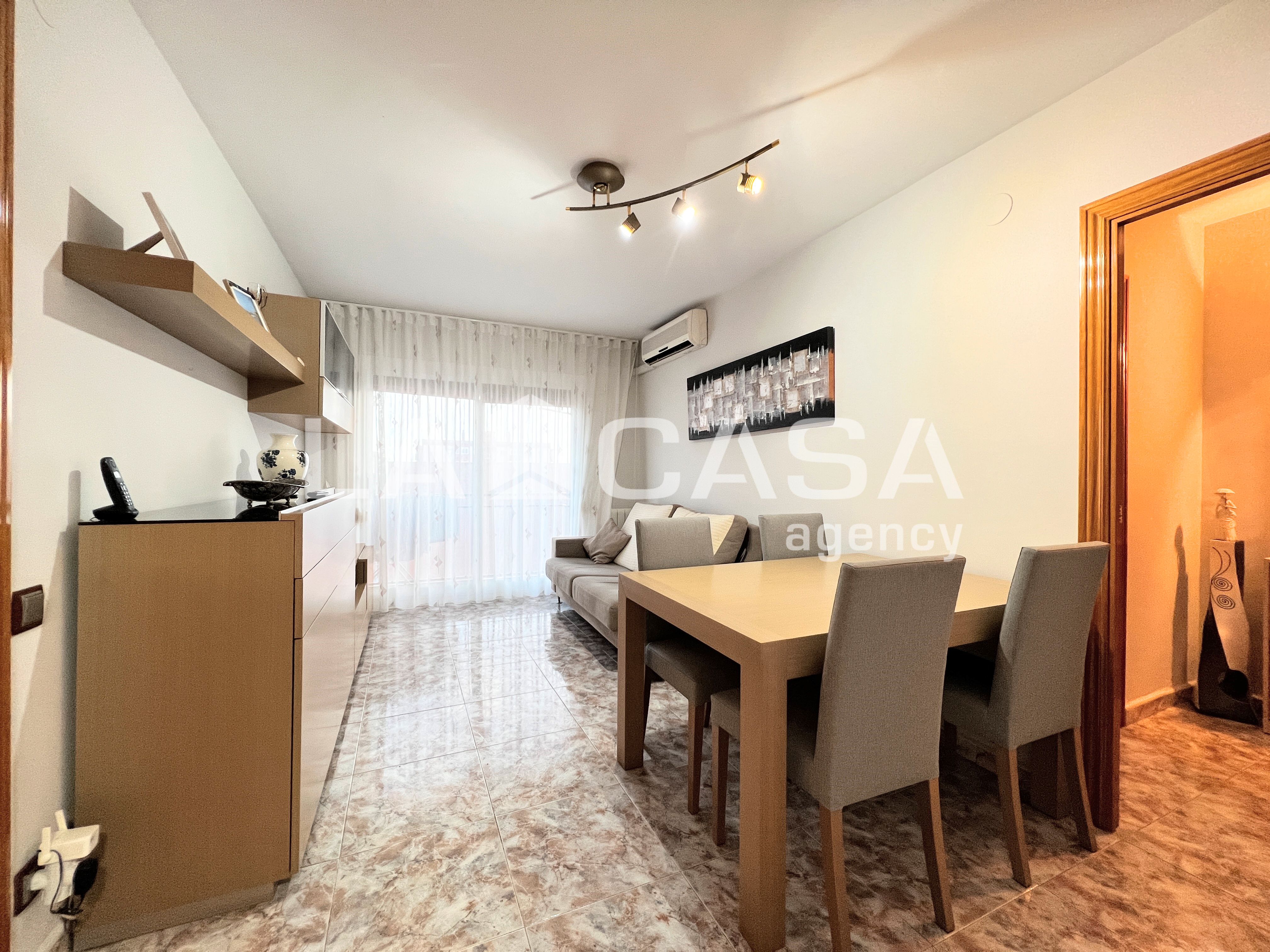 Sala d'estar de Pis en venda en Badalona amb Calefacció i Balcó