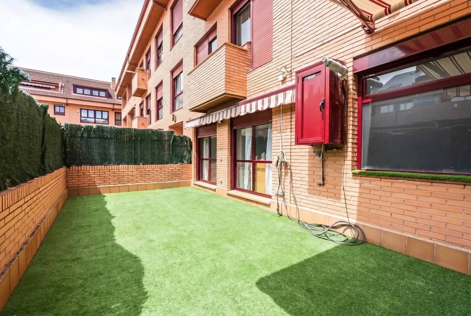 Terraza de Planta baja en venta en Las Rozas de Madrid con Aire acondicionado, Calefacción y Jardín privado
