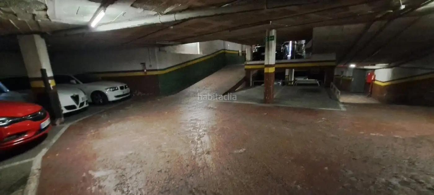 Einzelparkplatz zum Verkauf in Carrer de Vilardell 7
