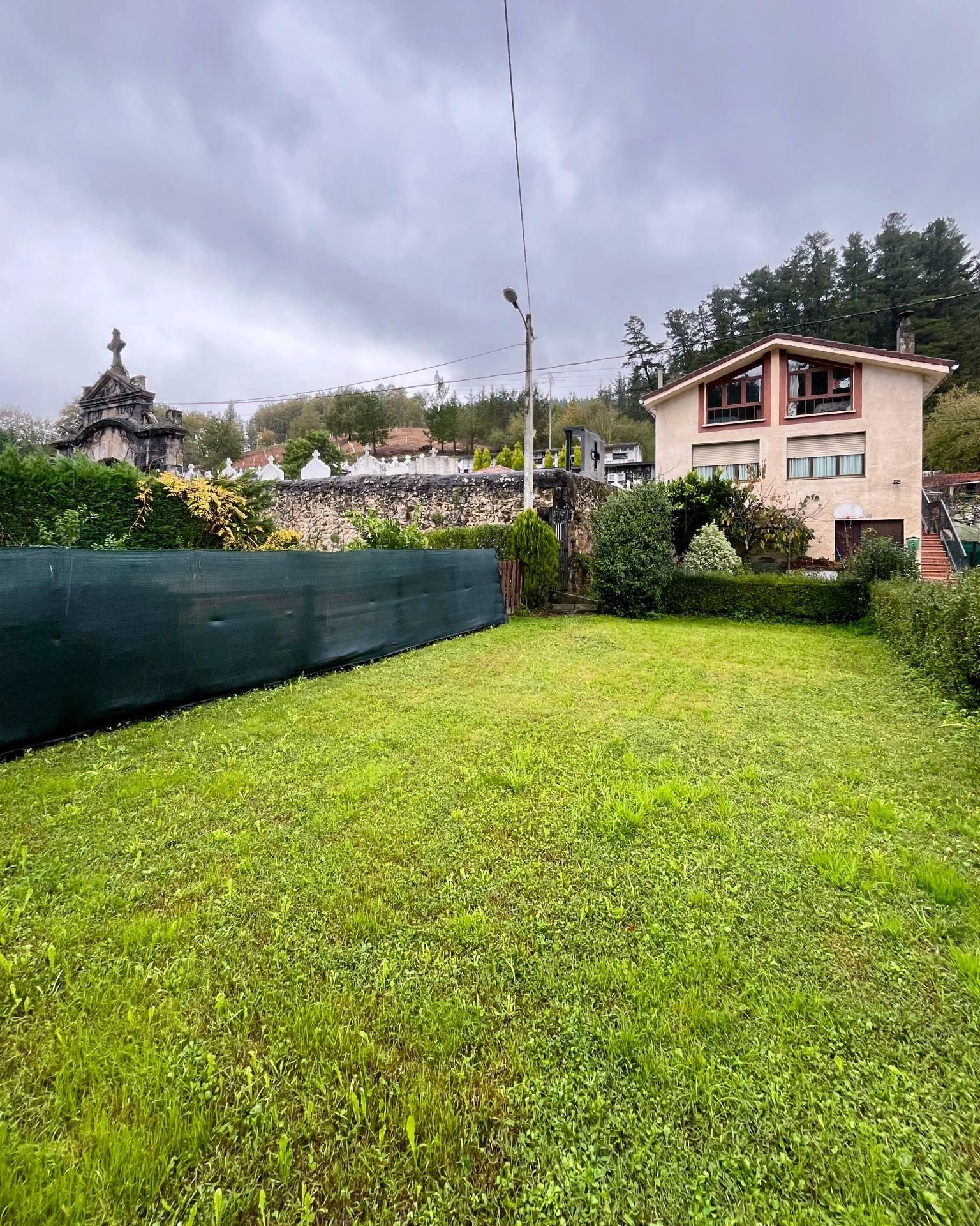 Casa o xalet en venda en Zalla  amb Jardí privat, Traster i Moblat