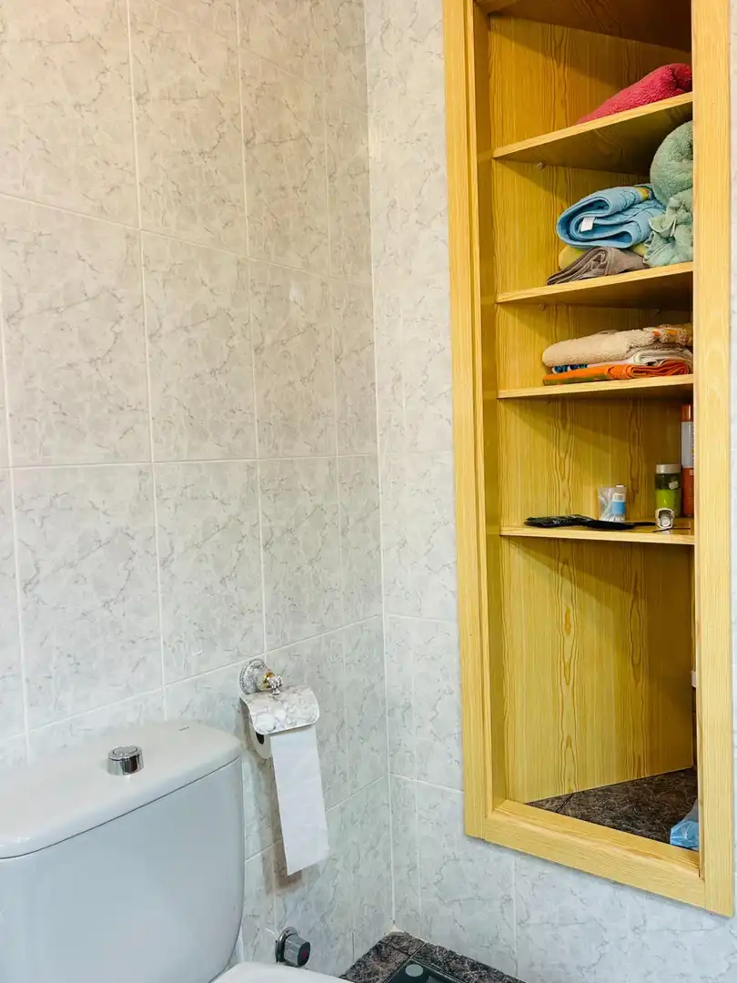Bany de Casa o xalet en venda en Los Alcázares amb Aire condicionat, Terrassa i Moblat