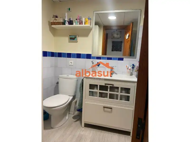Bany de Dúplex en venda en Córdoba amb Aire condicionat, Calefacció i Parquet