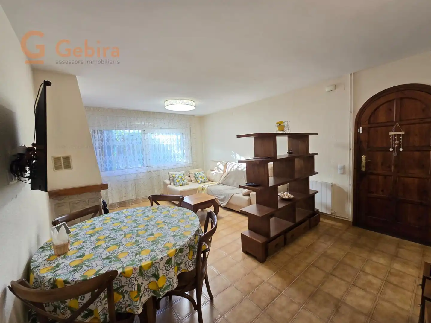 Sala de estar de Casa adosada en venta en Cunit con Aire acondicionado, Calefacción y Jardín privado