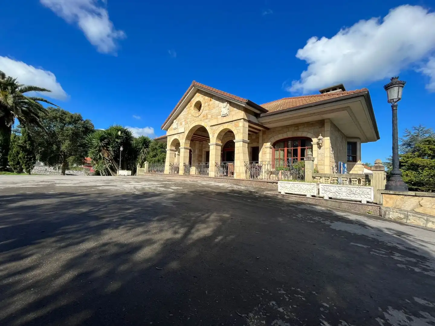 Vista exterior de Casa o chalet en venta en Noja con Calefacción, Trastero y Jacuzzi