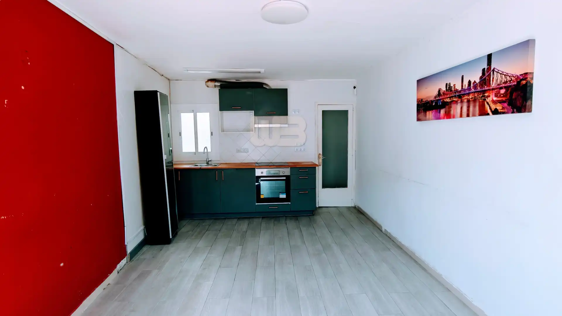 Küche von Dachboden zum Verkauf in Barcelona mit Parkett, Terrasse und Ofen