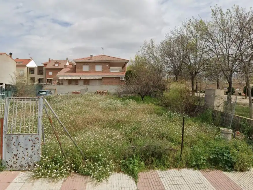 Residential land for sale in Peñalara 17