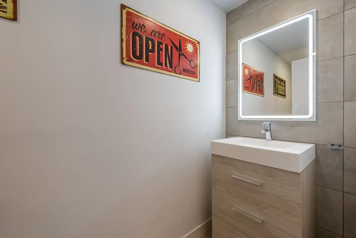 Baño de Piso de alquiler en Benahavís con Aire acondicionado, Terraza y Trastero