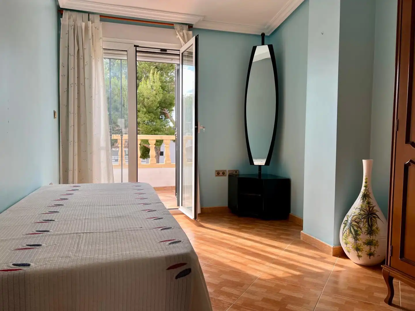 Habitación de Casa adosada en venta en La Nucia con Aire acondicionado, Jardín privado y Trastero