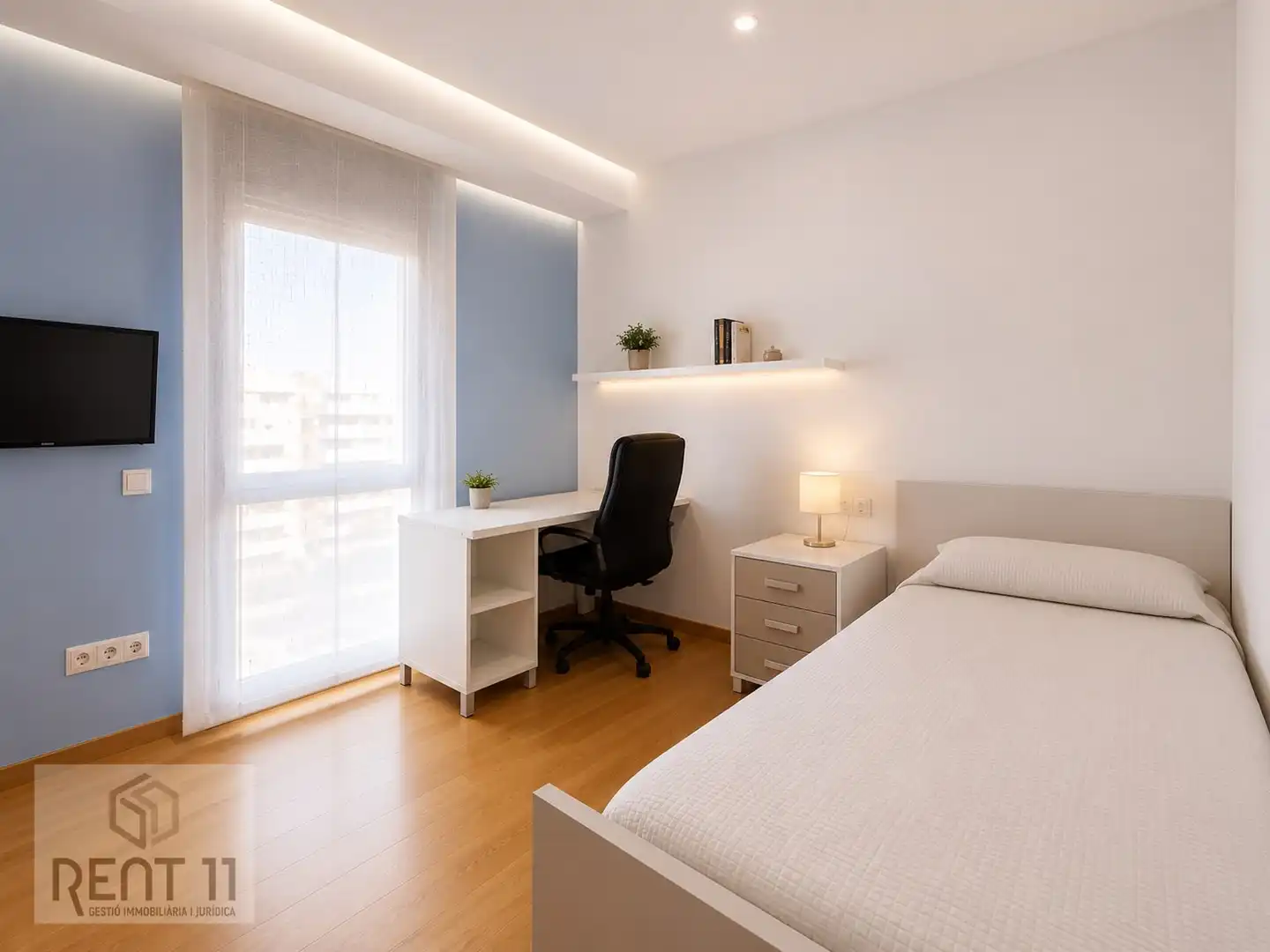 Bedroom of Flat for sale in Girona  with Air Conditioner, Heating and Terrace