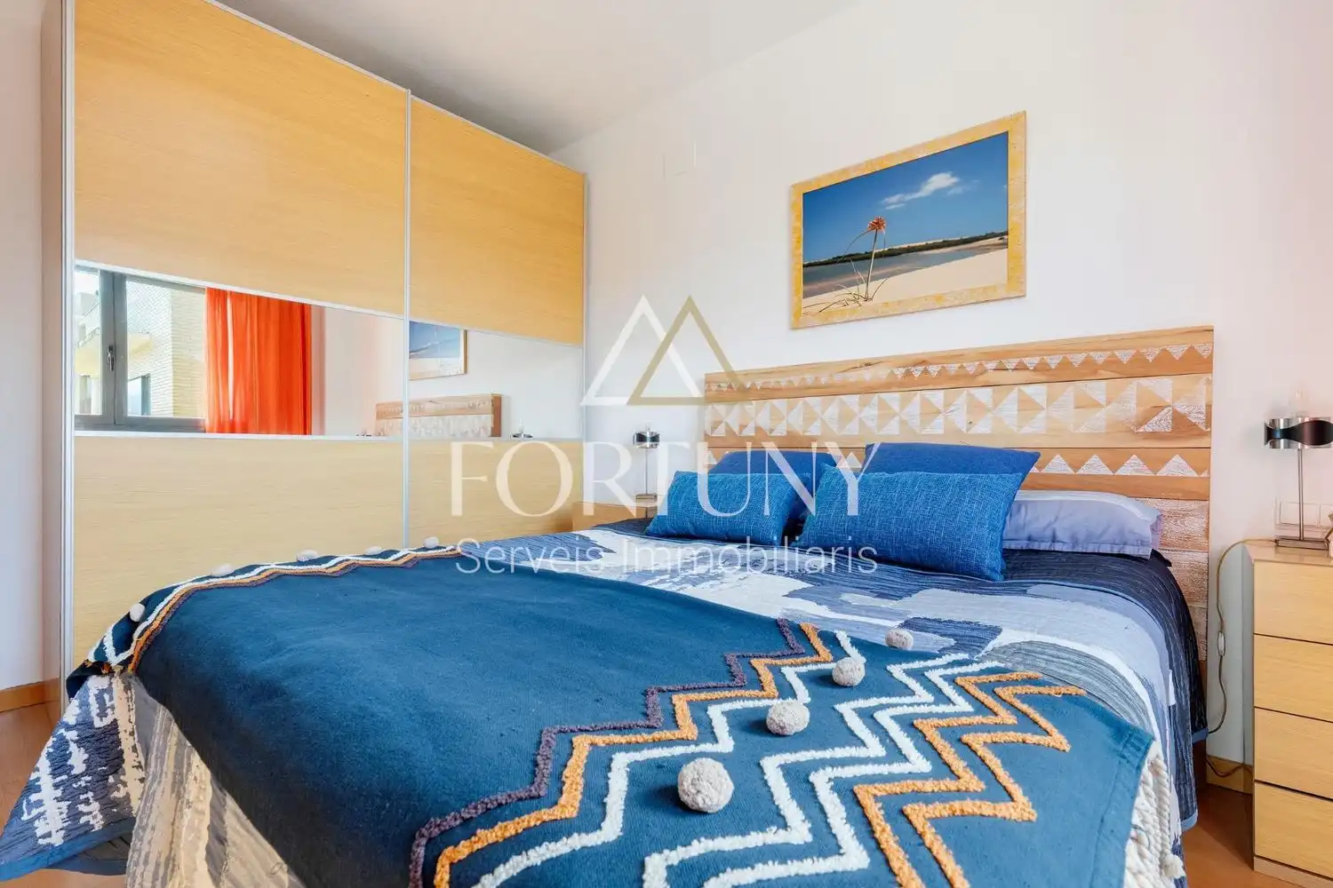 Schlafzimmer von Dachboden zum Verkauf in Reus mit Klimaanlage, Schwimmbad und Balkon