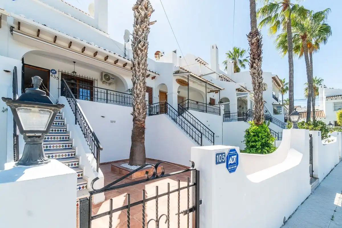 Exterior view of Detached homes for rent in Orihuela  with Air Conditioner, Terrace and Furnished
