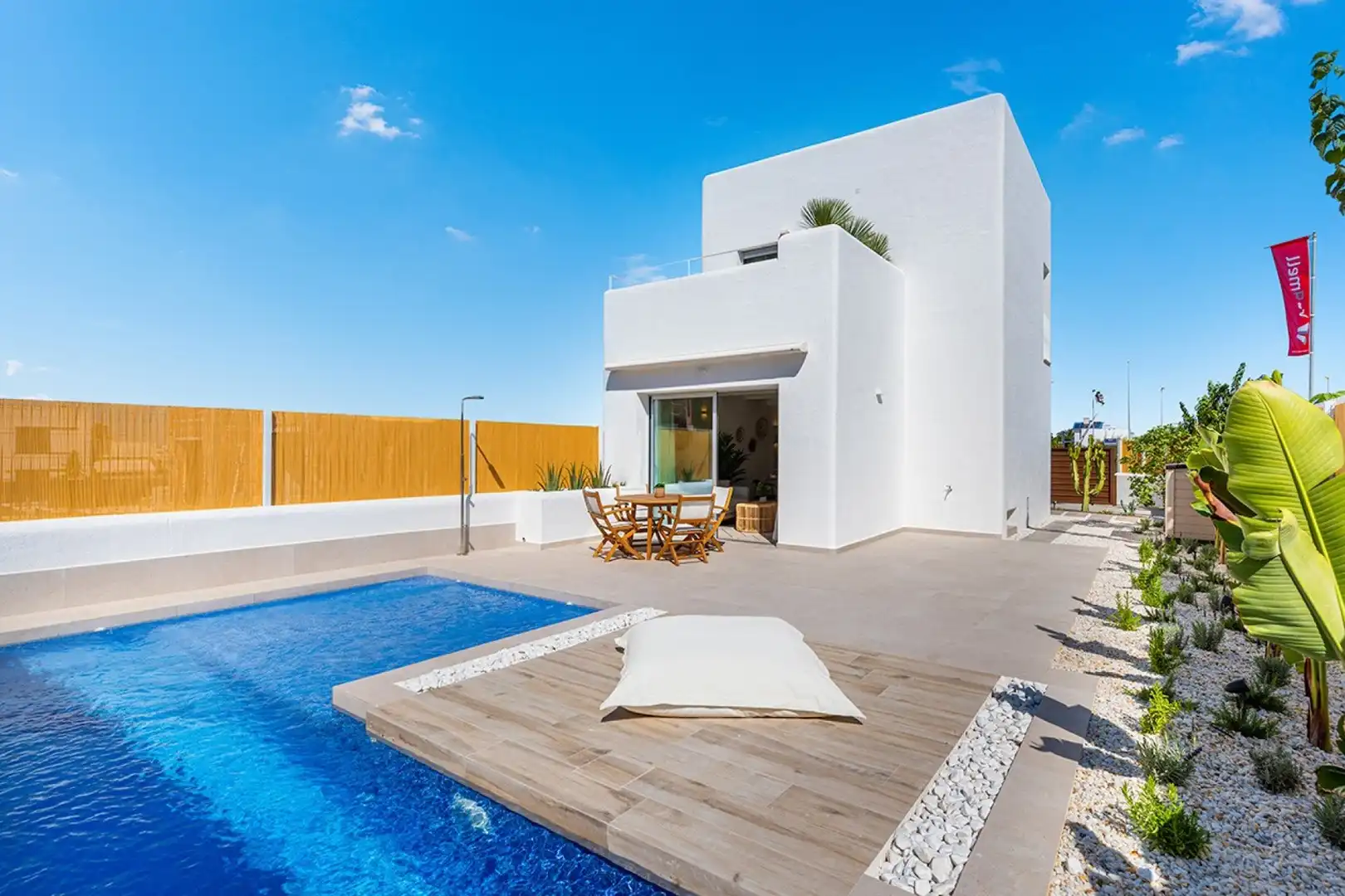 Chalet con terraza en venta en Serena Golf