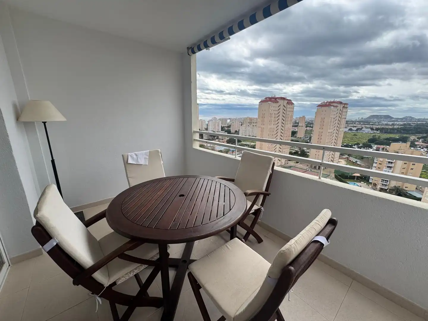 Apartament amb terrassa de lloguer a Carrer l'Hisenda d'en Mira 2, imagen 6