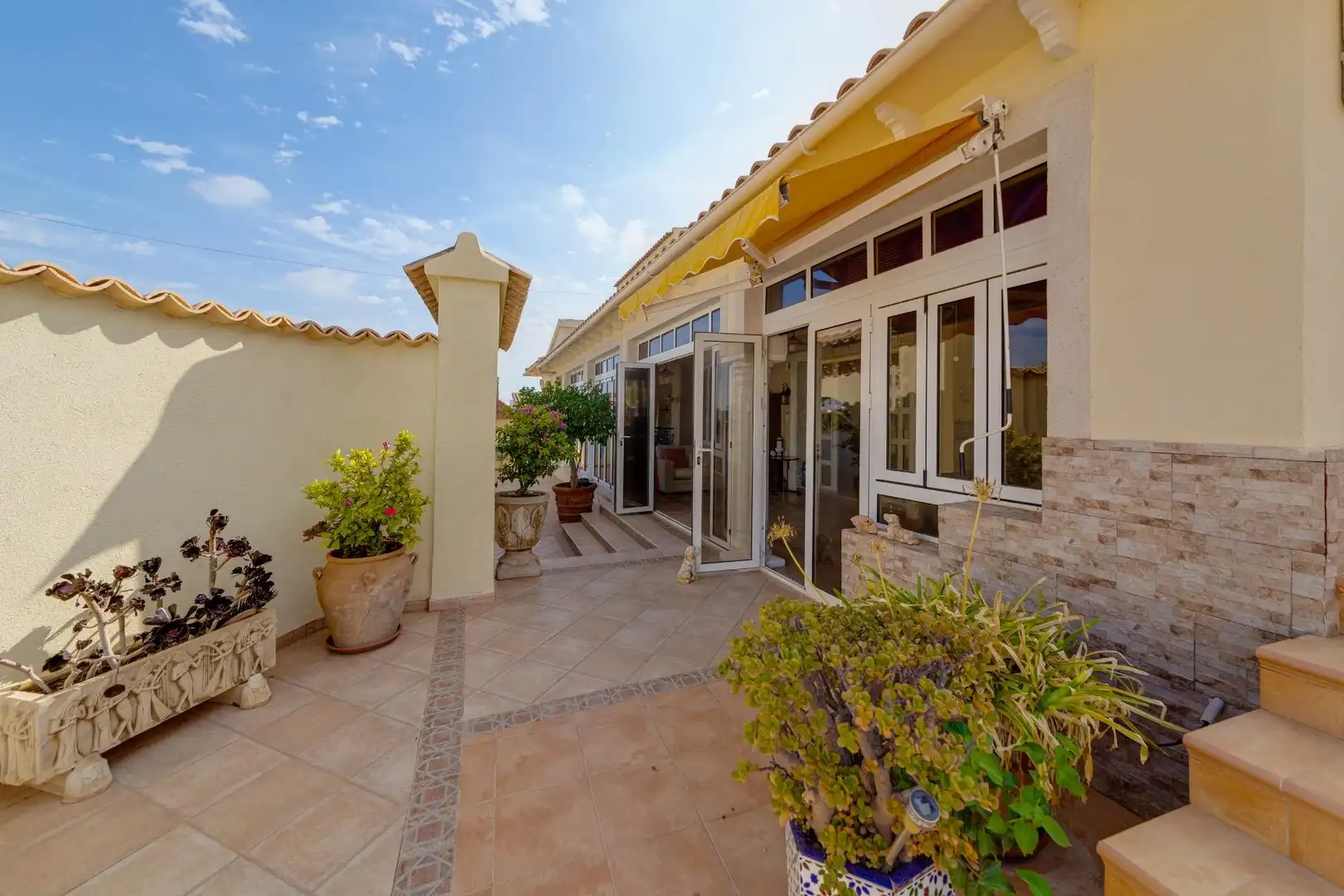 Casa o xalet en venda a Carrer Carrer de la Sierra Morena-las Filipinas, Villamartín - Las Filipinas