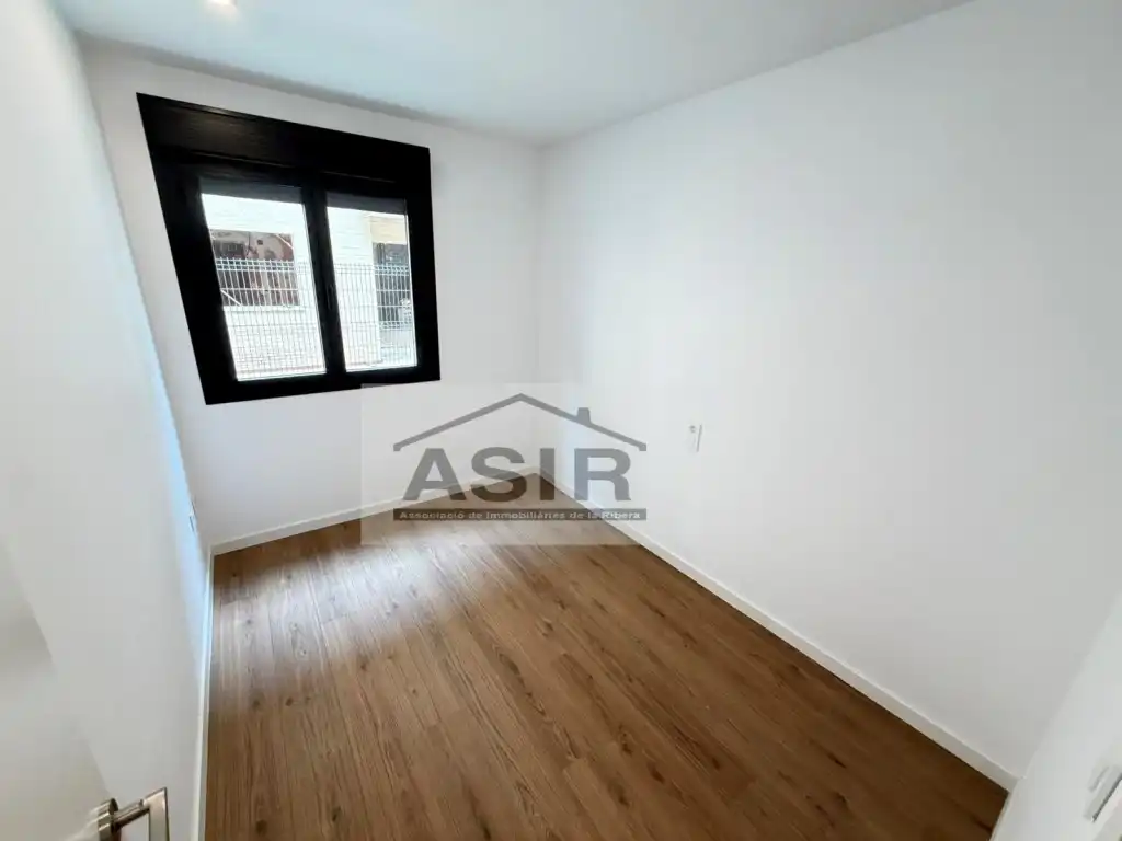 Habitación de Piso de alquiler en Polinyà de Xúquer con Piscina