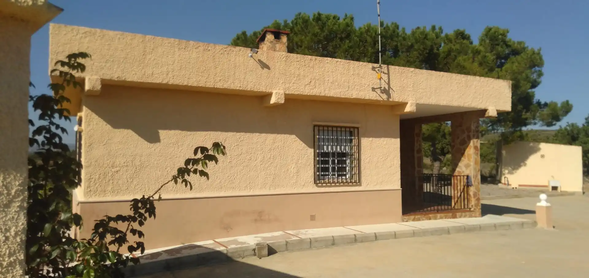 Vista exterior de Finca rústica en venta en Pedralba con Jardín privado, Terraza y Trastero