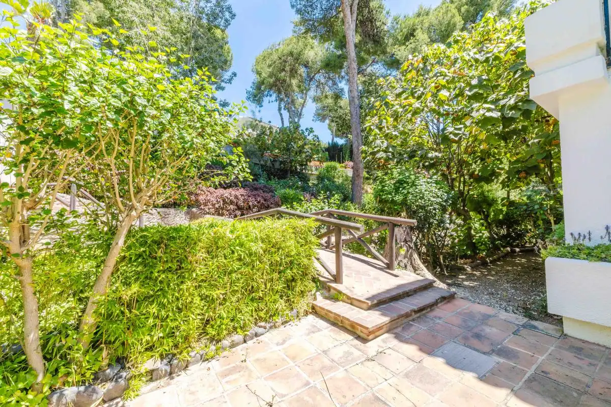 Jardí de Pis en venda en Mijas amb Aire condicionat, Calefacció i Jardí privat
