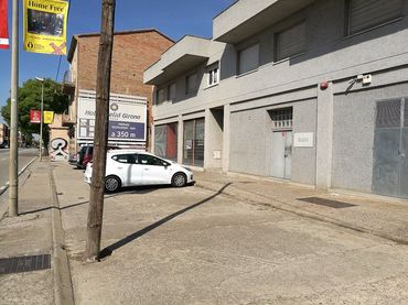 Local comercial en alquiler en Eixample Sud – Migdia