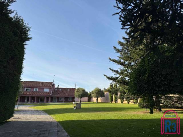 Casa-chalet en Venta en Río Moruelo en Las Eras de Renueva