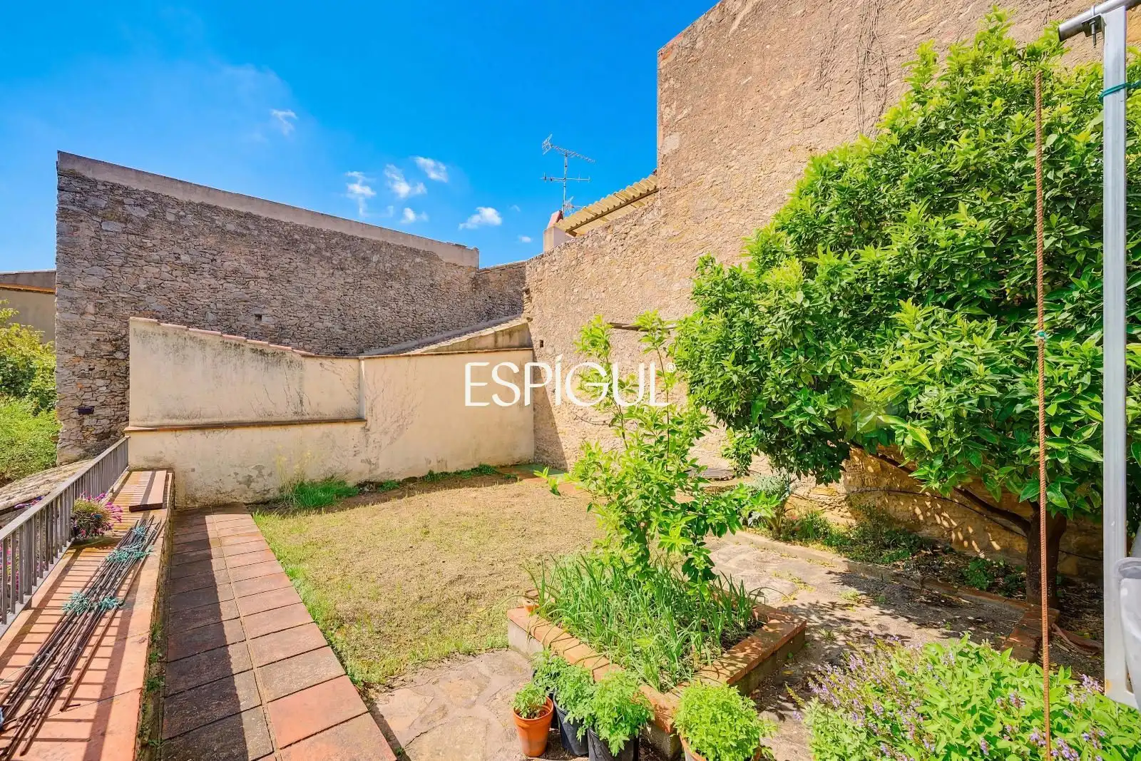 Jardín de Casa o chalet en venta en Torroella de Montgrí con Calefacción, Terraza y Piscina