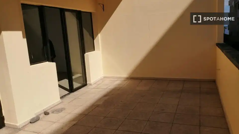 Terraza de Piso para compartir en Las Palmas de Gran Canaria con Aire acondicionado, Calefacción y Amueblado