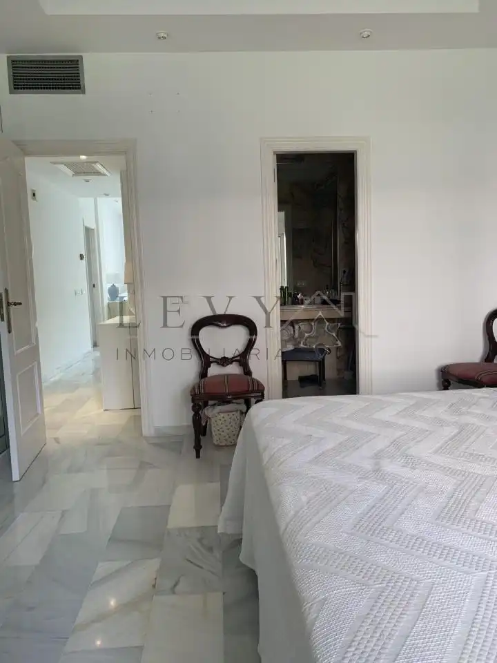 Apartment mit Pool zum Verkauf in Nueva Andalucía, imagen 13