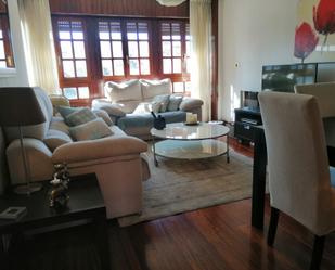 Living room of Flat for sale in Vigo   with Heating, Parquet flooring and Storage room