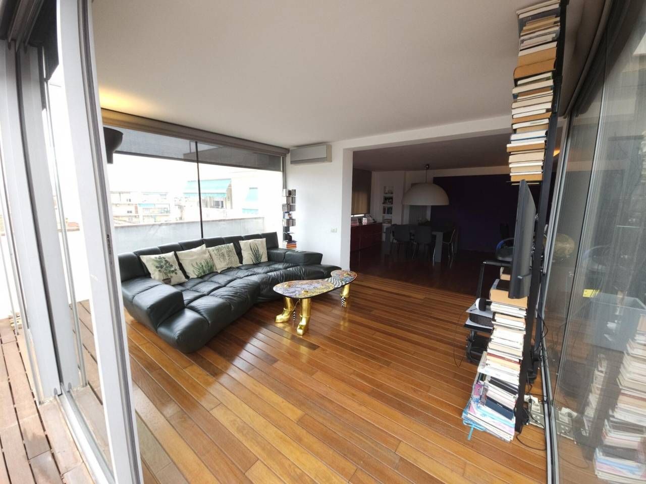 Living room of Flat for sale in Sant Joan Despí  with Air Conditioner, Heating and Terrace