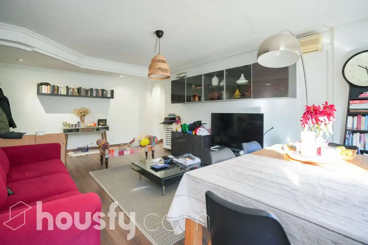 Sala de estar de Planta baja en venta en Las Rozas de Madrid con Aire acondicionado, Calefacción y Jardín privado