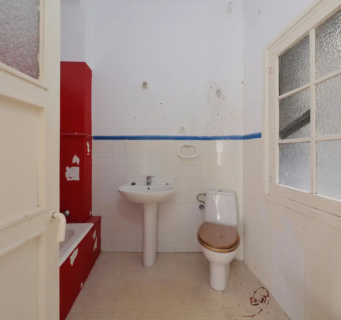 Baño de Piso en venta en Gijón  con Calefacción y Trastero