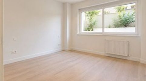 Foto 2 de Piso en venta en Trafalgar, Madrid Capital