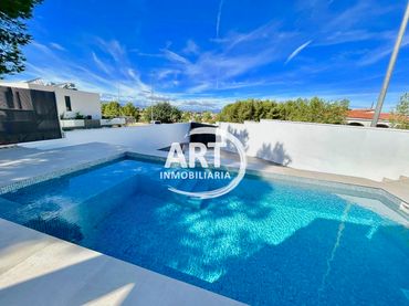 Casa amb piscina en venda a Cabriol