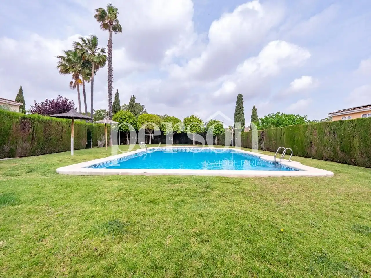Piscina de Casa adosada en venta en Godella con Calefacción, Jardín privado y Terraza