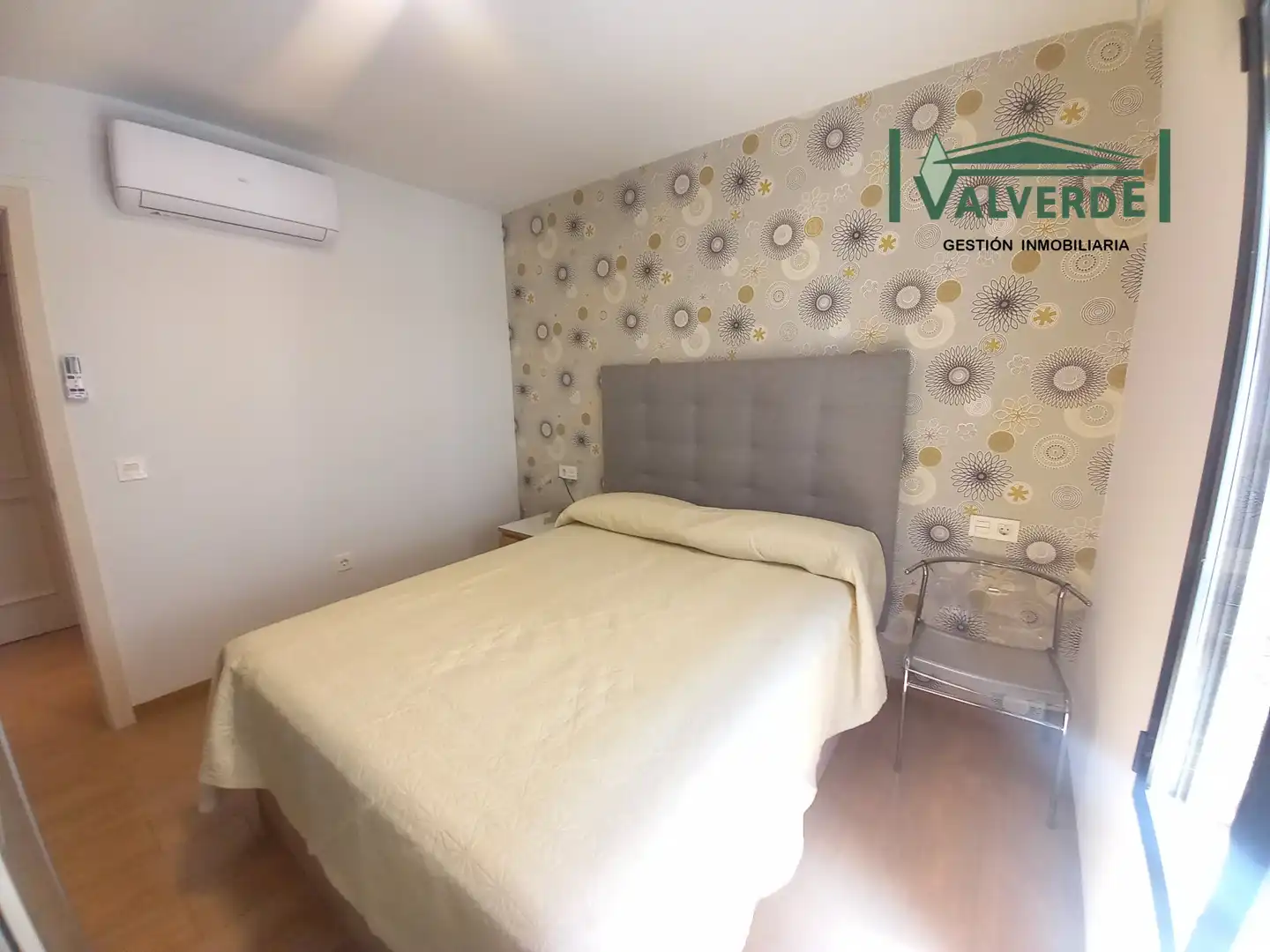 Bedroom of Apartments for rent in Granada  with Air Conditioner, Heating and Furnished