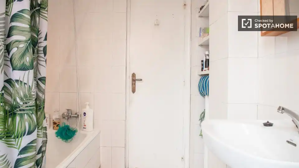 Room in Justicia - Chueca