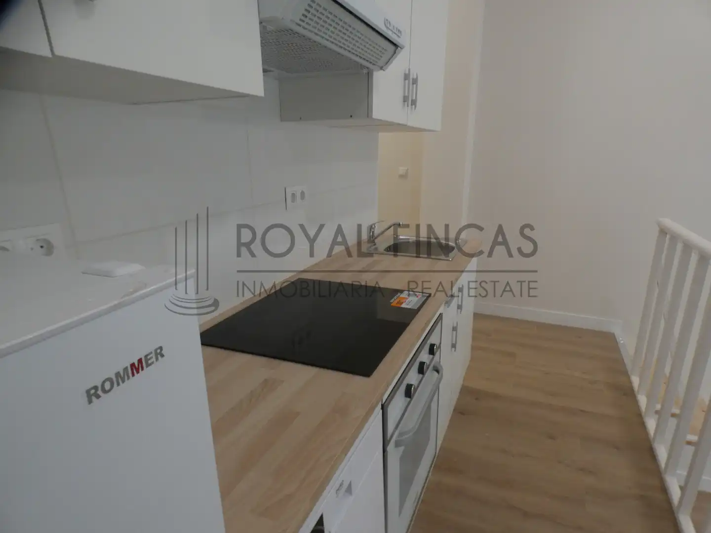 Kitchen of Apartments for sale in Benalmádena  with Air Conditioner