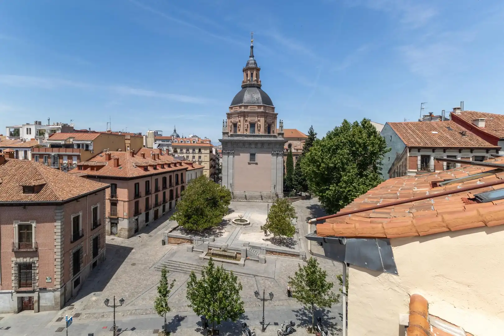 Vista exterior de Apartament de lloguer en Madrid amb Aire condicionat, Calefacció i Moblat