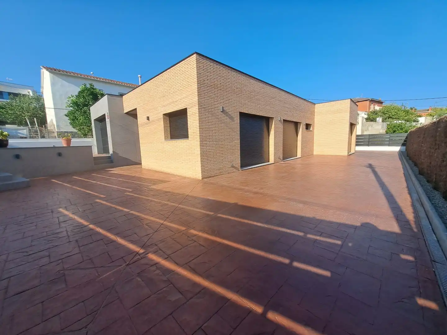 Vista exterior de Casa o xalet de lloguer en Rubí amb Aire condicionat i Calefacció