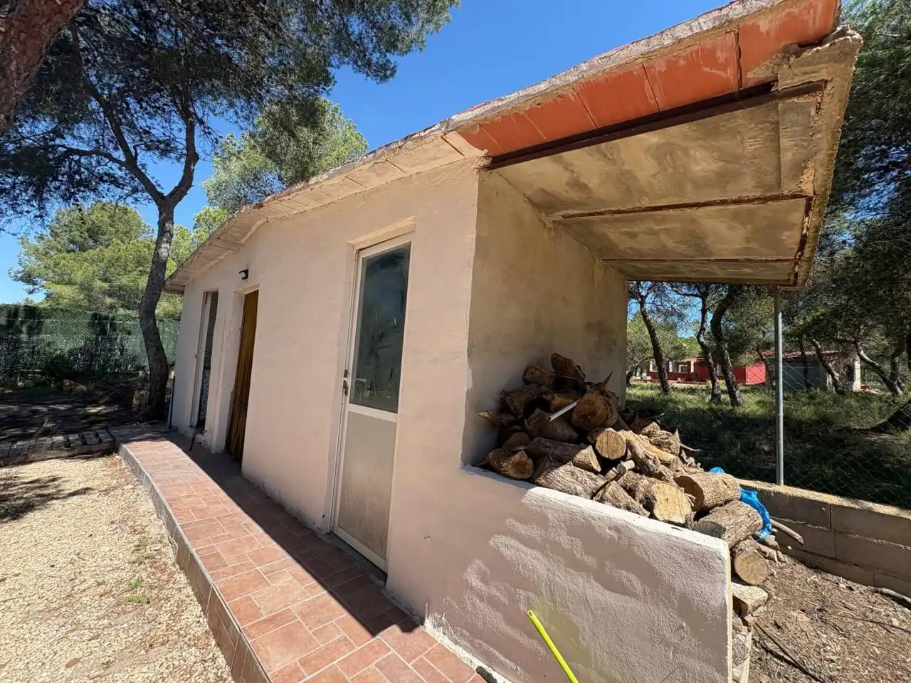 Vista exterior de Casa o xalet en venda en Tibi amb Calefacció, Jardí privat i Terrassa