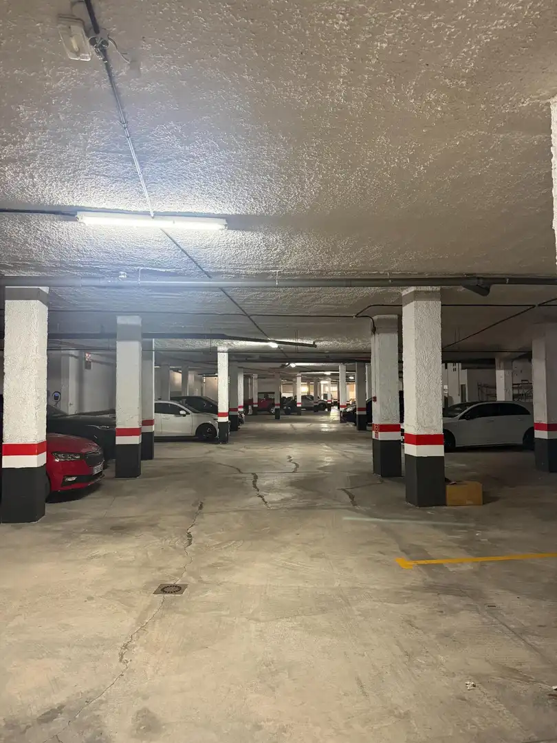 Parking de Ático en venta en Adeje con Terraza, Trastero y Piscina comunitaria