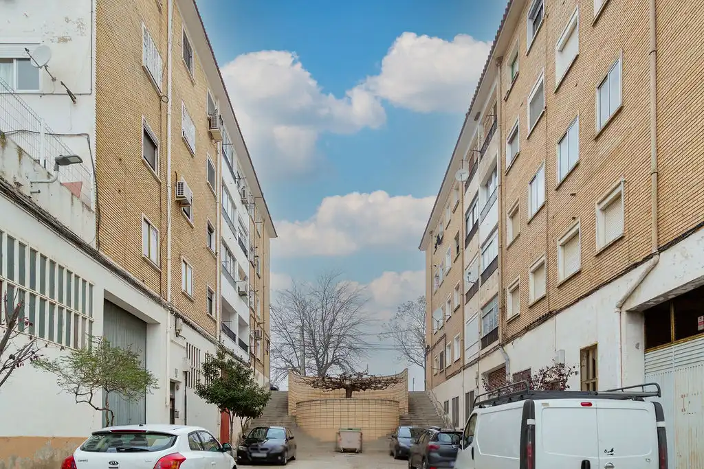 Außenansicht von Wohnung zum Verkauf in Gallur mit Balkon