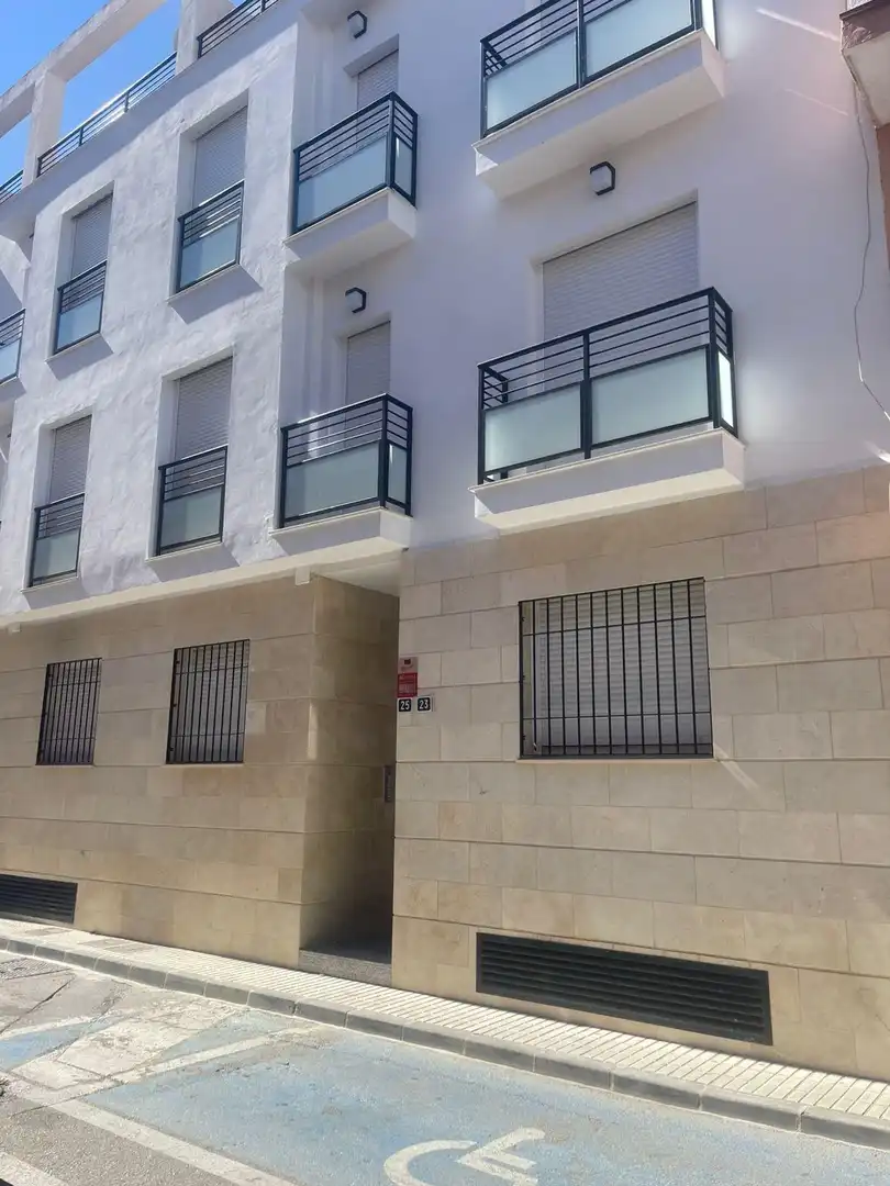 Vista exterior de Pis en venda en Mijas amb Balcó