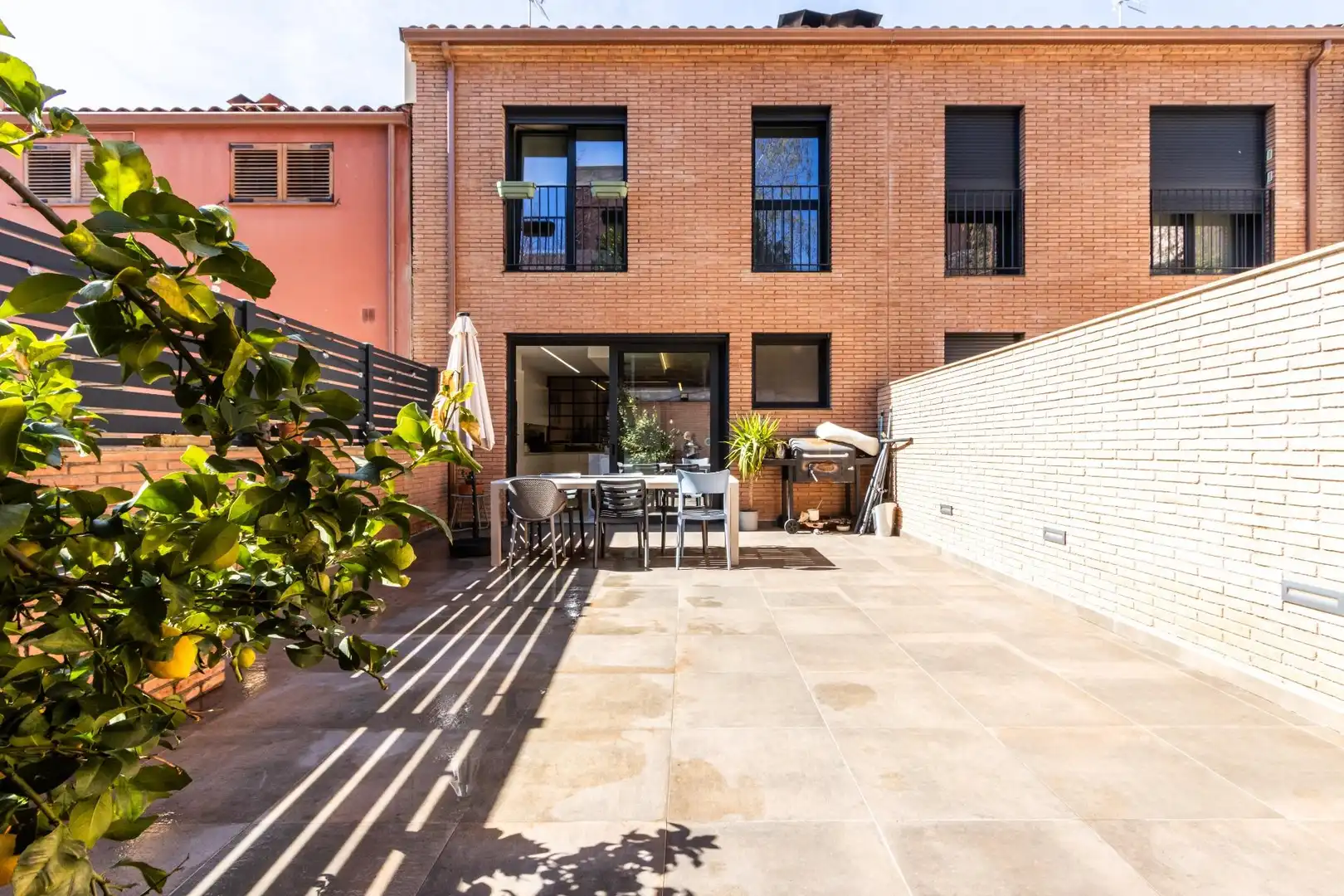 Terrassa de Casa o xalet en venda en Sant Llorenç Savall amb Calefacció, Jardí privat i Parquet