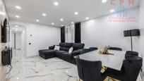 Living room of Flat for sale in  Madrid Capital  with Washing machine and Microwave