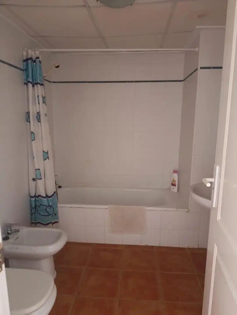 Badezimmer von Erdgeschoss zum Verkauf in Cuevas del Almanzora mit Klimaanlage, Heizung und Privatgarten