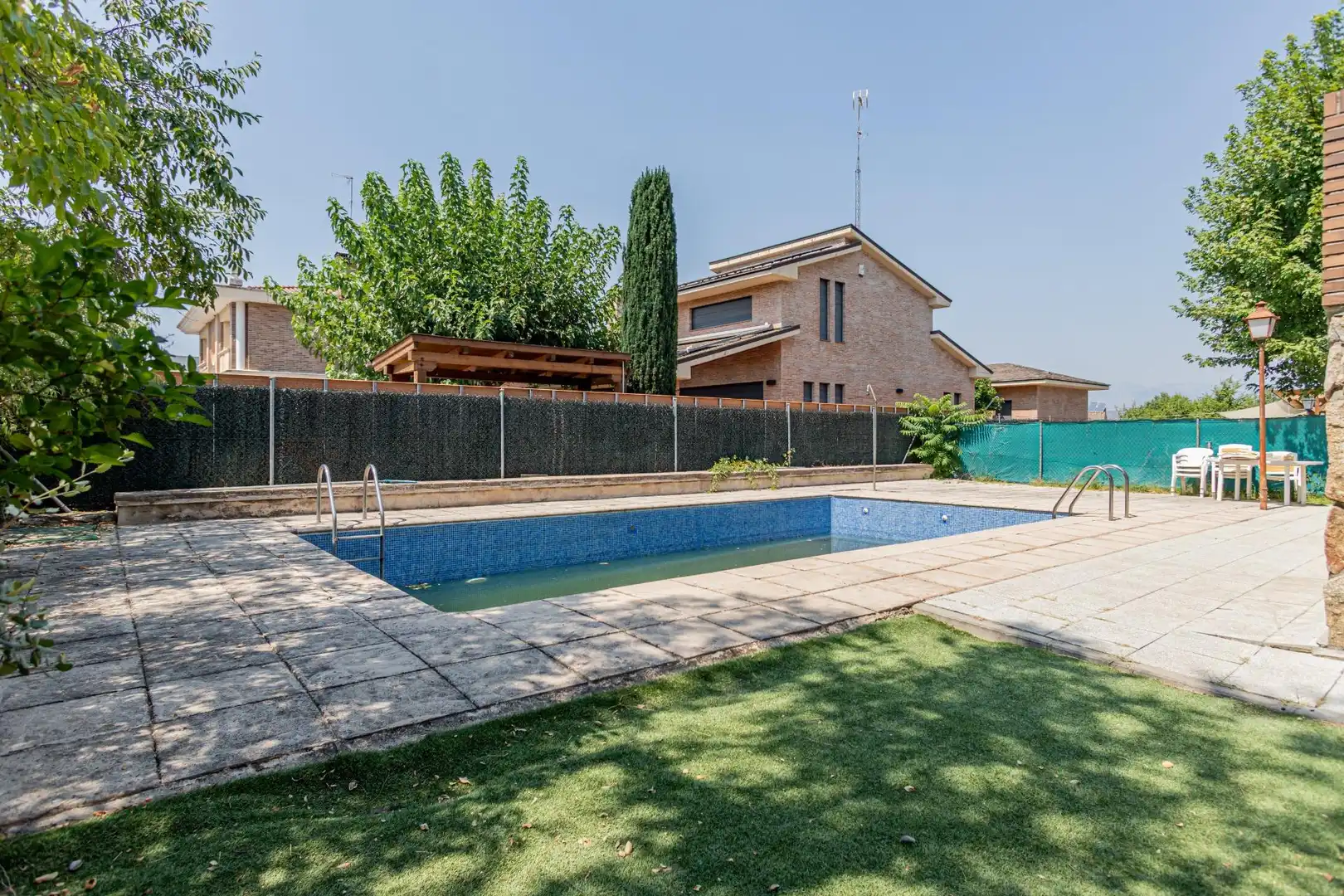 Piscina de Casa o chalet en venta en Colmenar Viejo con Calefacción, Jardín privado y Terraza