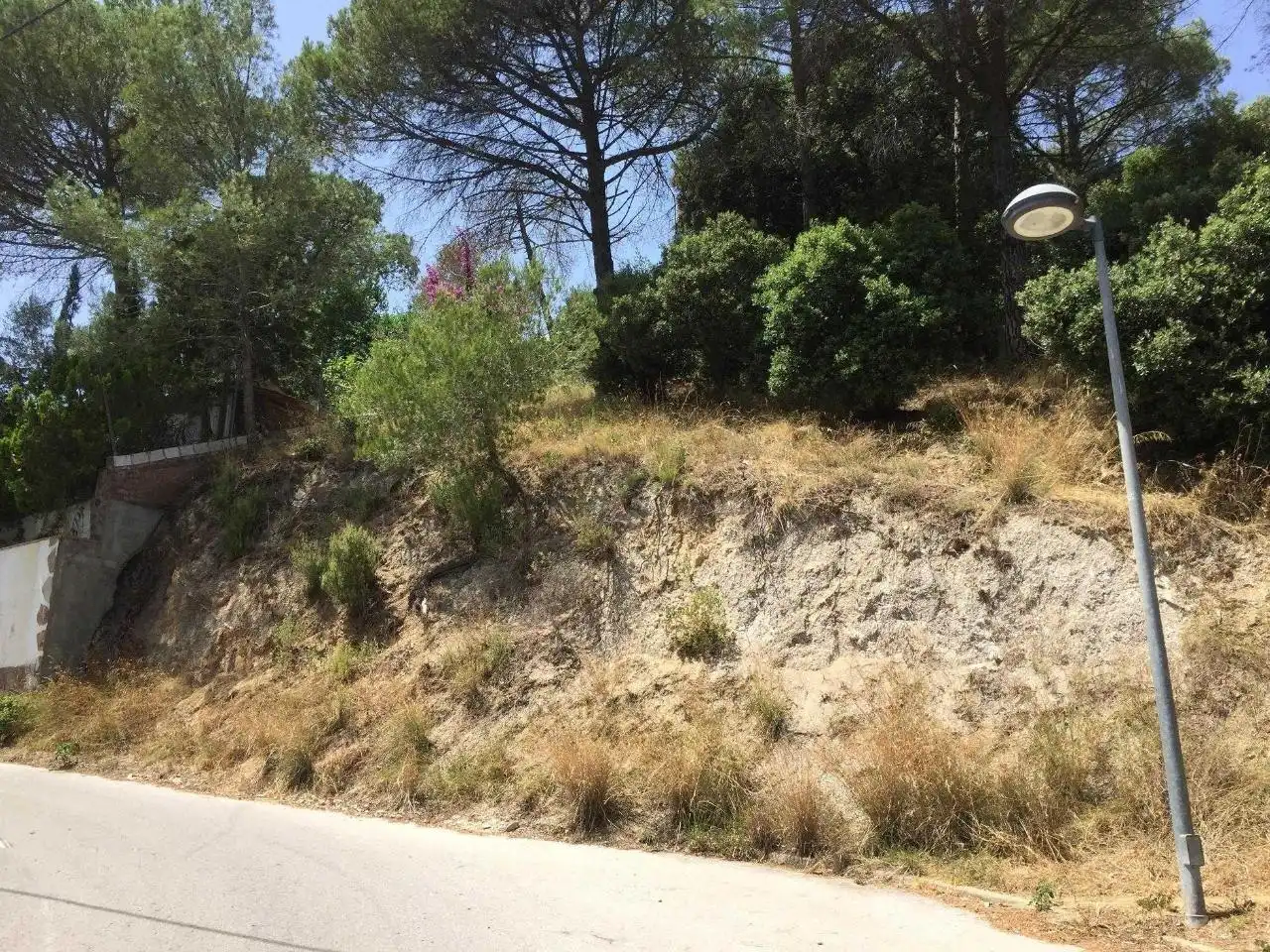 Terreno residencial en venta en Plaça de les Ginesteres