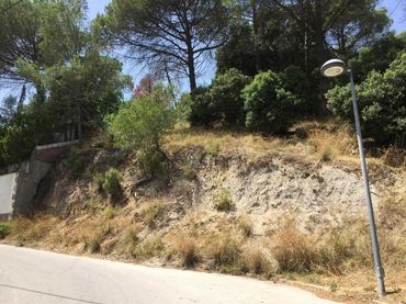 Terreno residencial en venta en Plaça de les Ginesteres