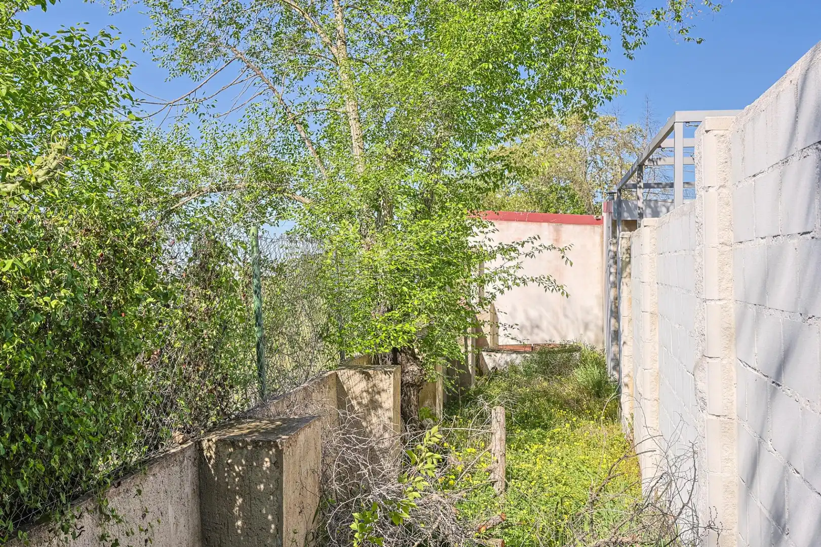Casa o xalet en venda en Sanlúcar la Mayor amb Aire condicionat i Piscina