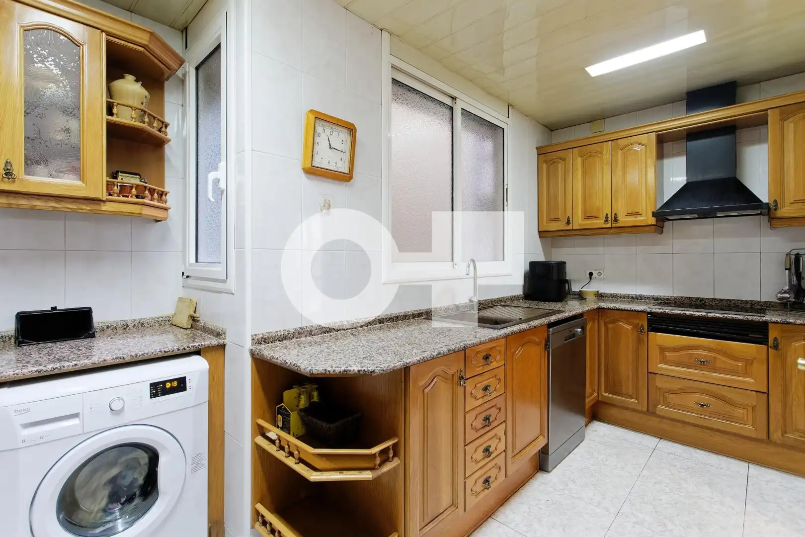 Cocina de Piso en venta en Cornellà de Llobregat con Aire acondicionado, Calefacción y Parquet